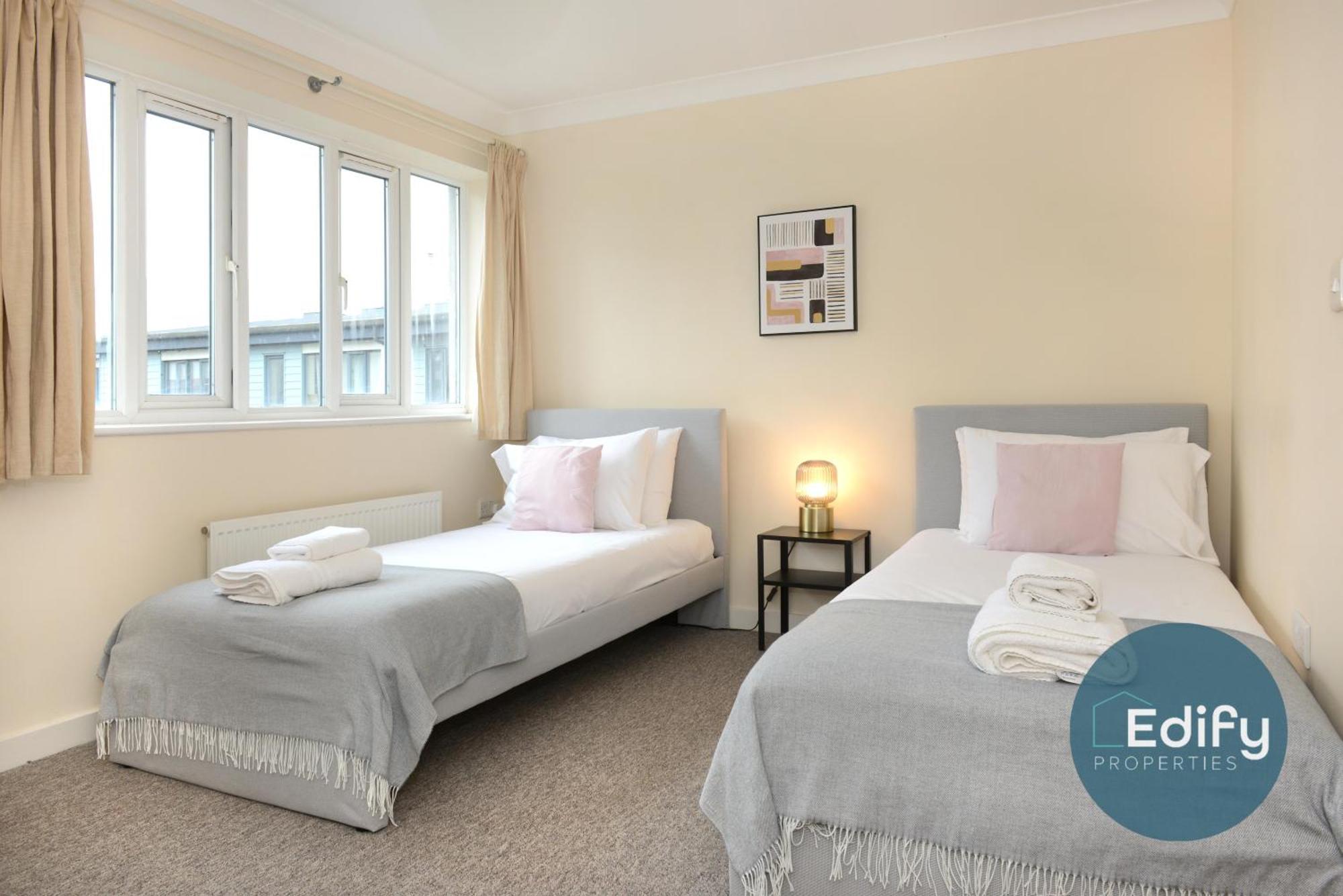 City Centre Townhouse, Sleeps 8, Free Parking Southampton Buitenkant foto