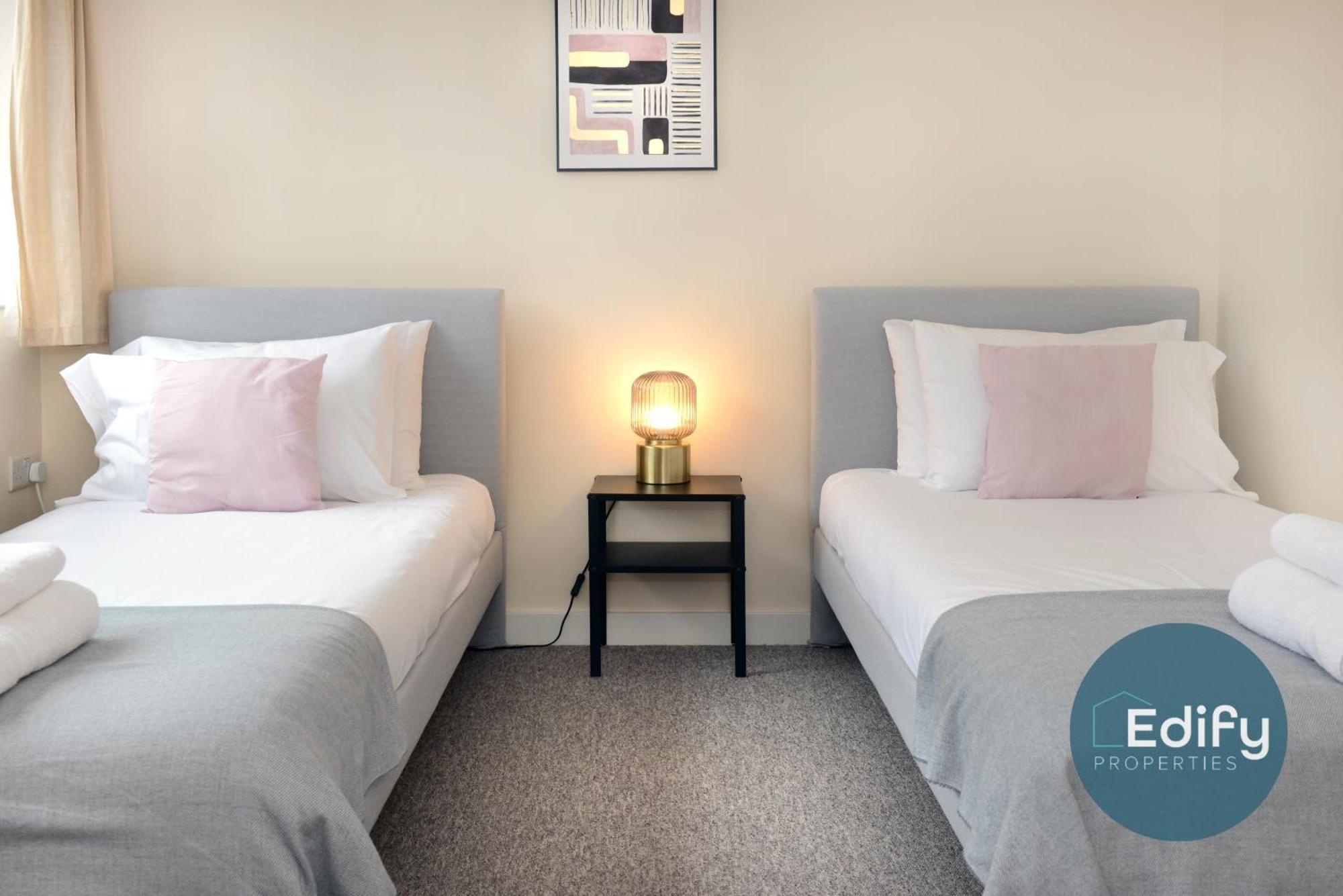 City Centre Townhouse, Sleeps 8, Free Parking Southampton Buitenkant foto